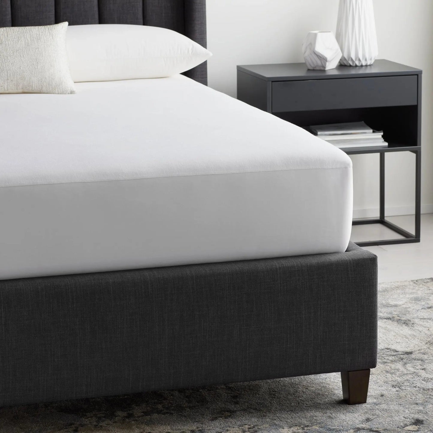 Five Sided™ Omniphase™ Mattress Protector Malouf