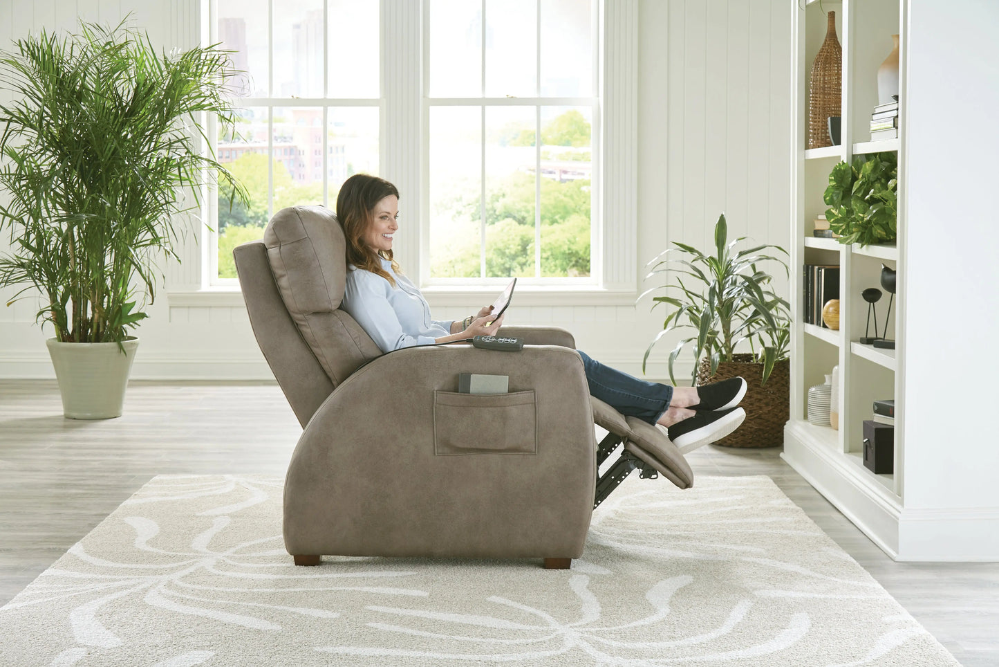 Catnapper® Relaxer Recliner — luxurious comfort without the guesswork Catnapper